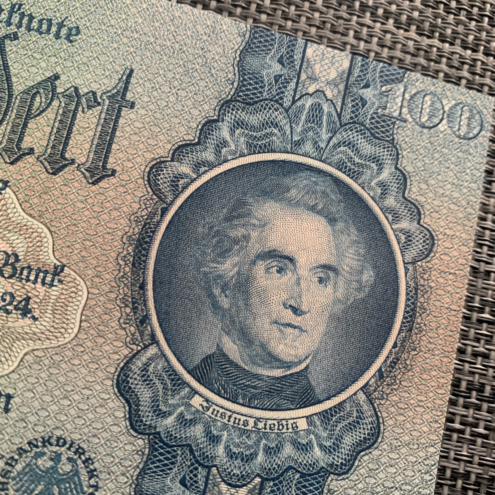 100 NAZI GERMAN Mark SWASTIKA Banknote (1935) P183 WWII, WW2 Currency Money