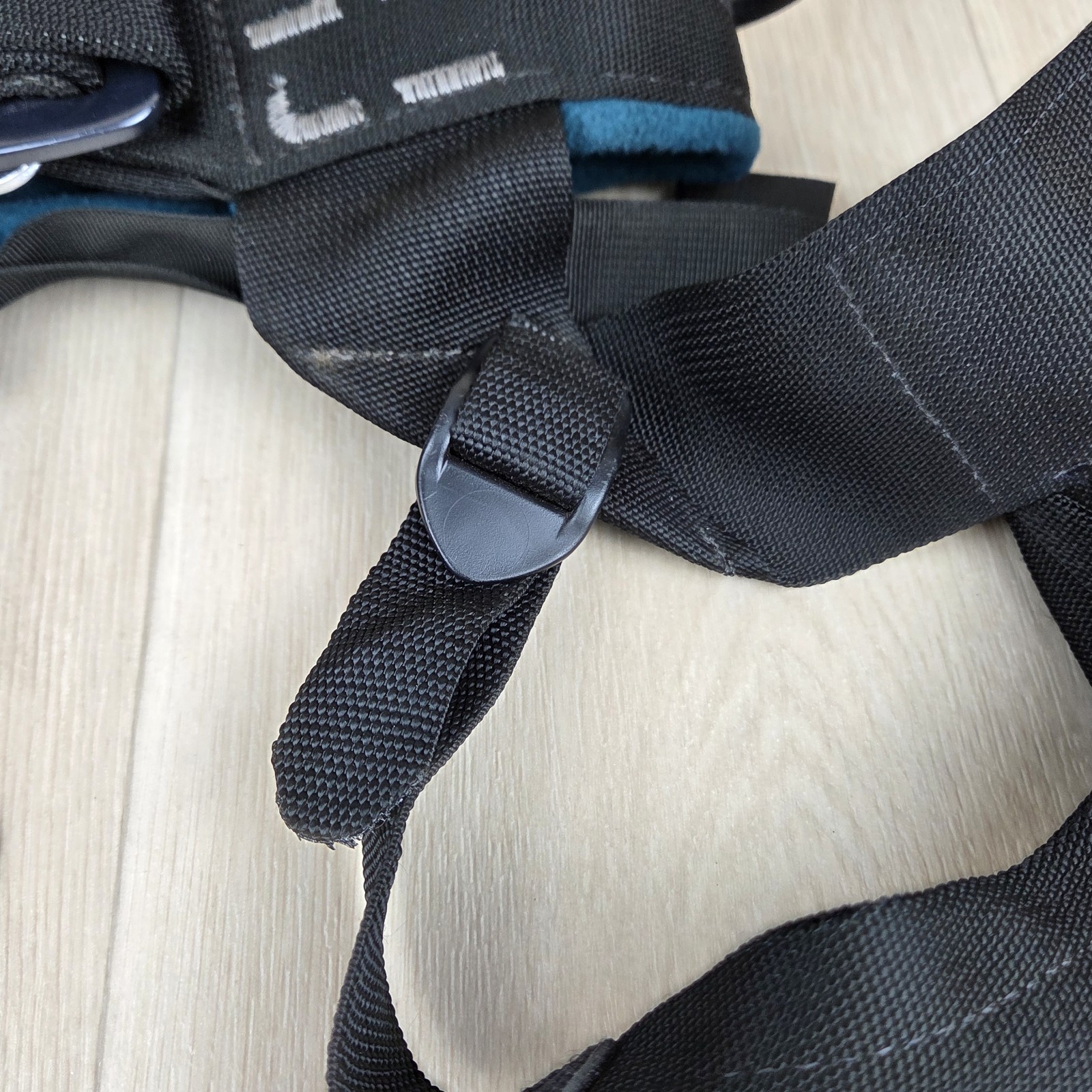 Black Diamond Bod Sit Harness MEDIUM Black & Blue Made in USA Rock Climbing Gear