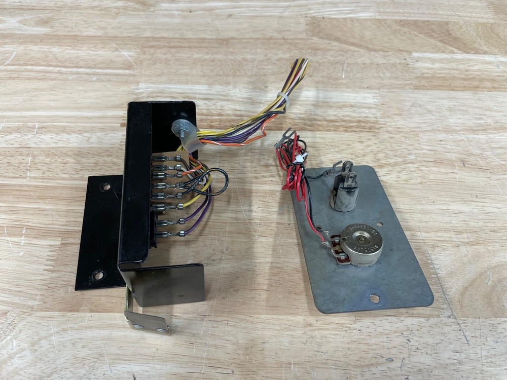 Rowe CD100A Test/Power button Assembly, Volume Control/Cancel Button Assembly