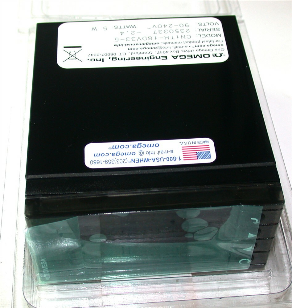 Omega Humidity and Temperature Controller CNiTH-i8DV33-5 NIB