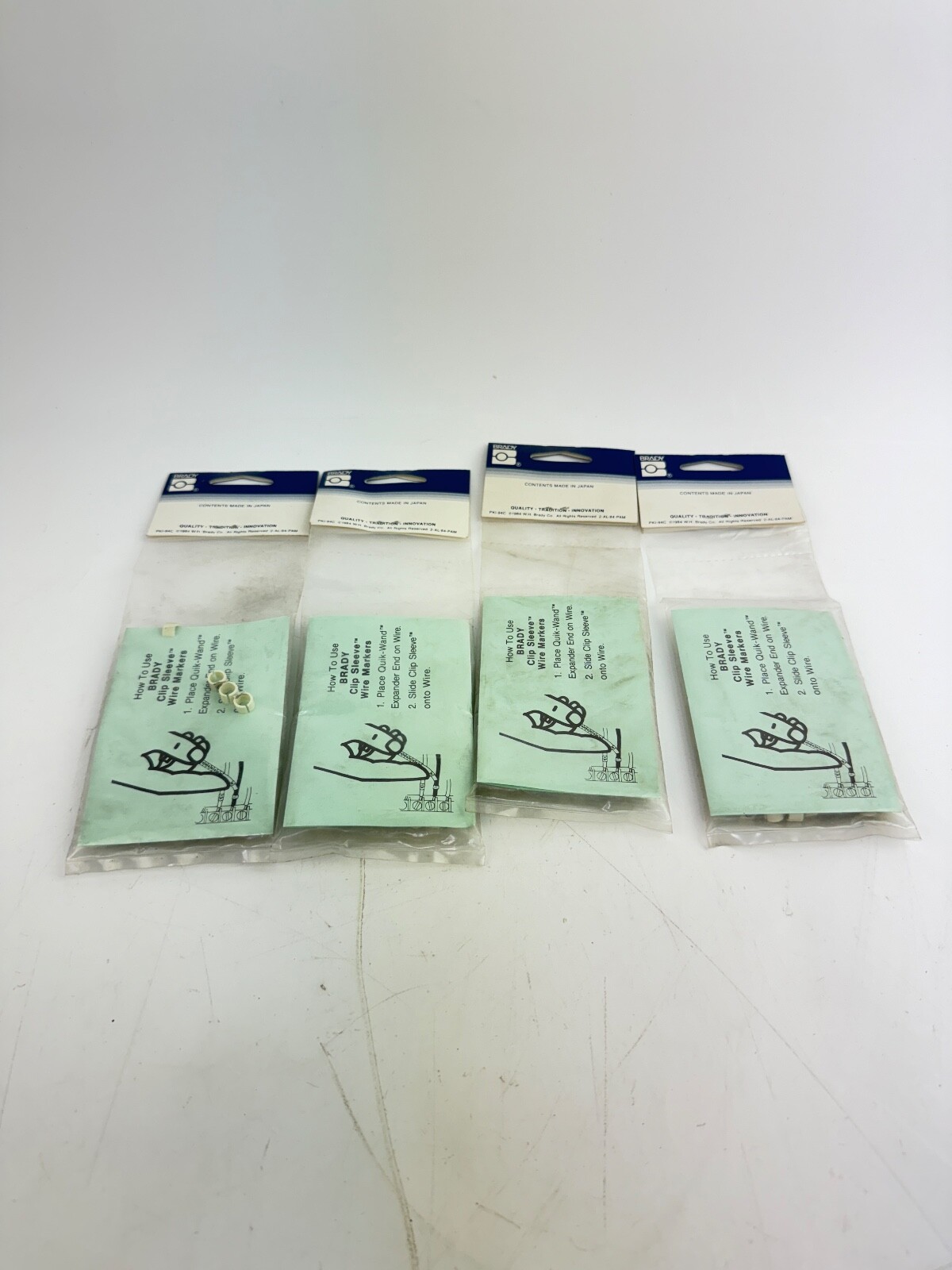 BRADY SCN-23-3 CLIP-SLEEVE WIRE MARKERS *LOT OF 4 BAGS*