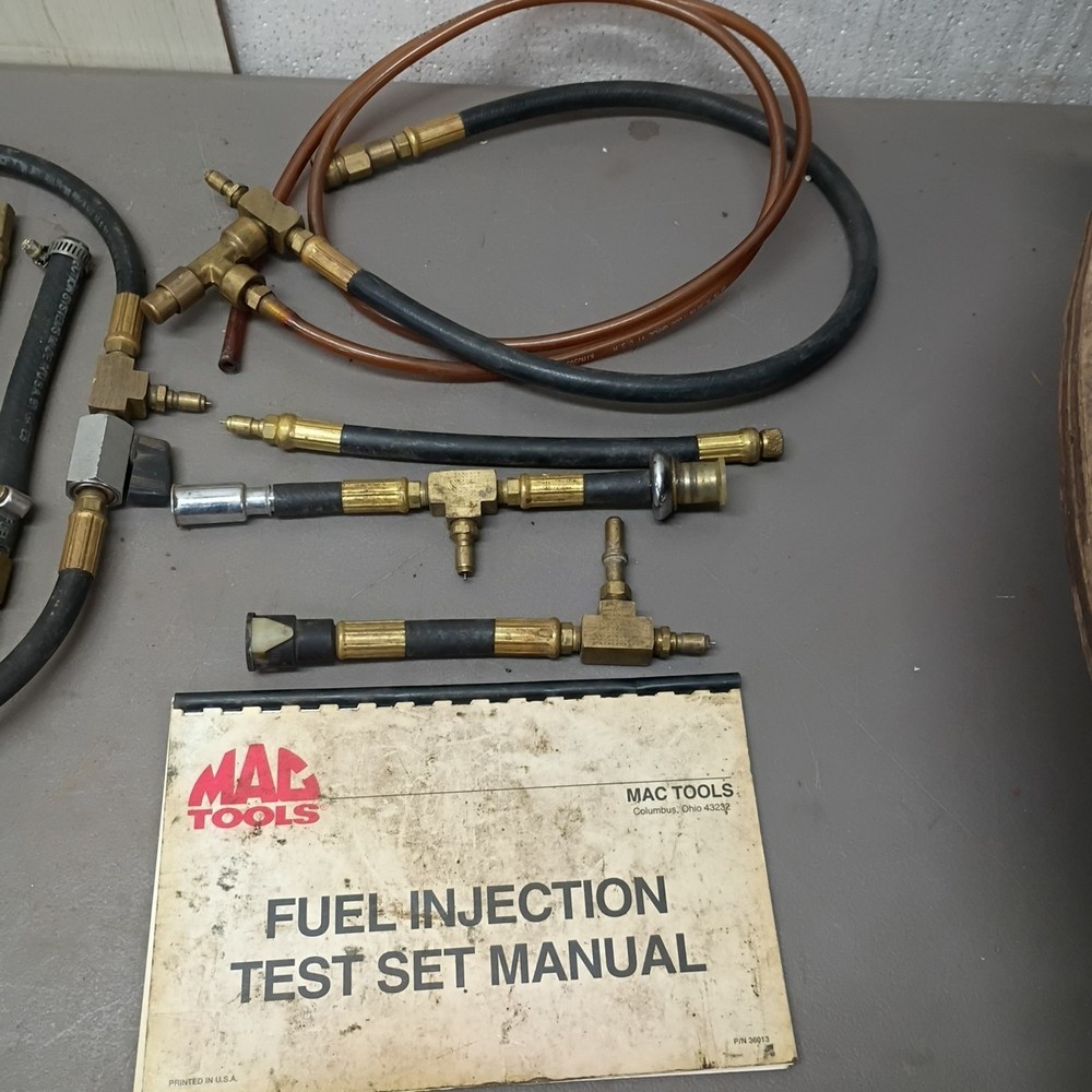 Mac Tools FIT1000MS Master Fuel Injection Test Kit Maybe Incomplete