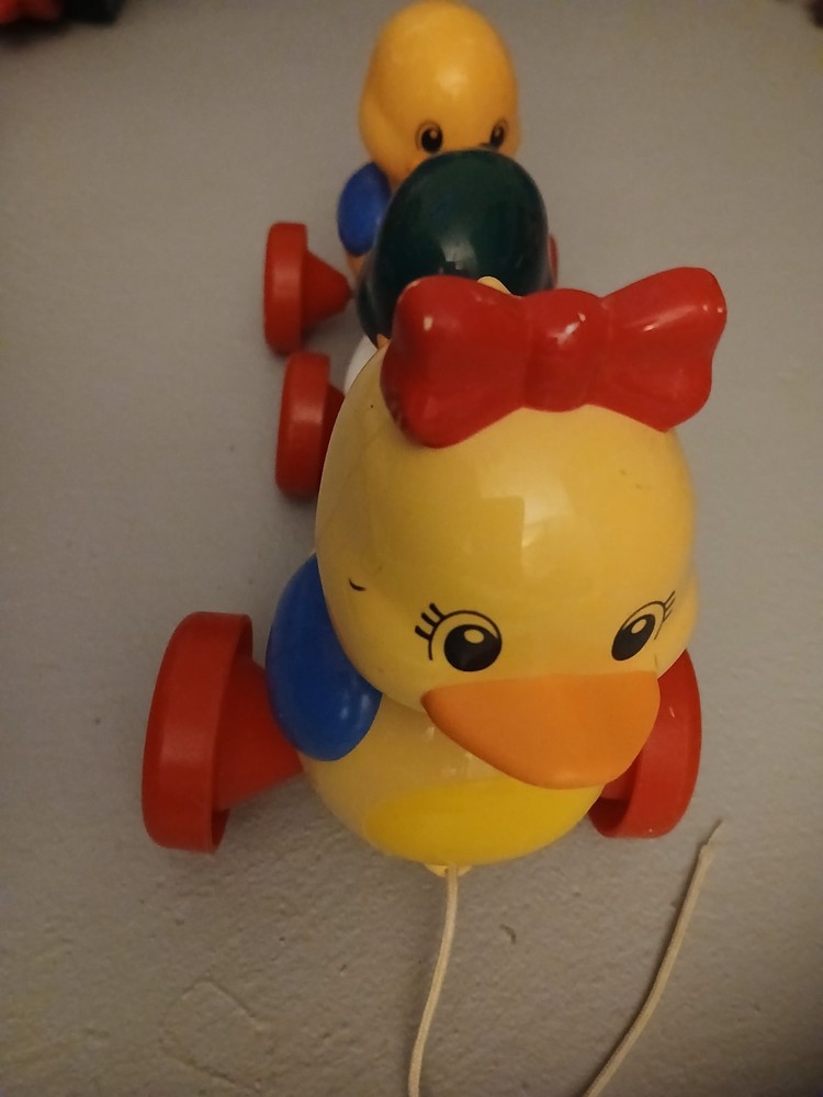 Toddler Pull Toy, Mother and two babies, with string