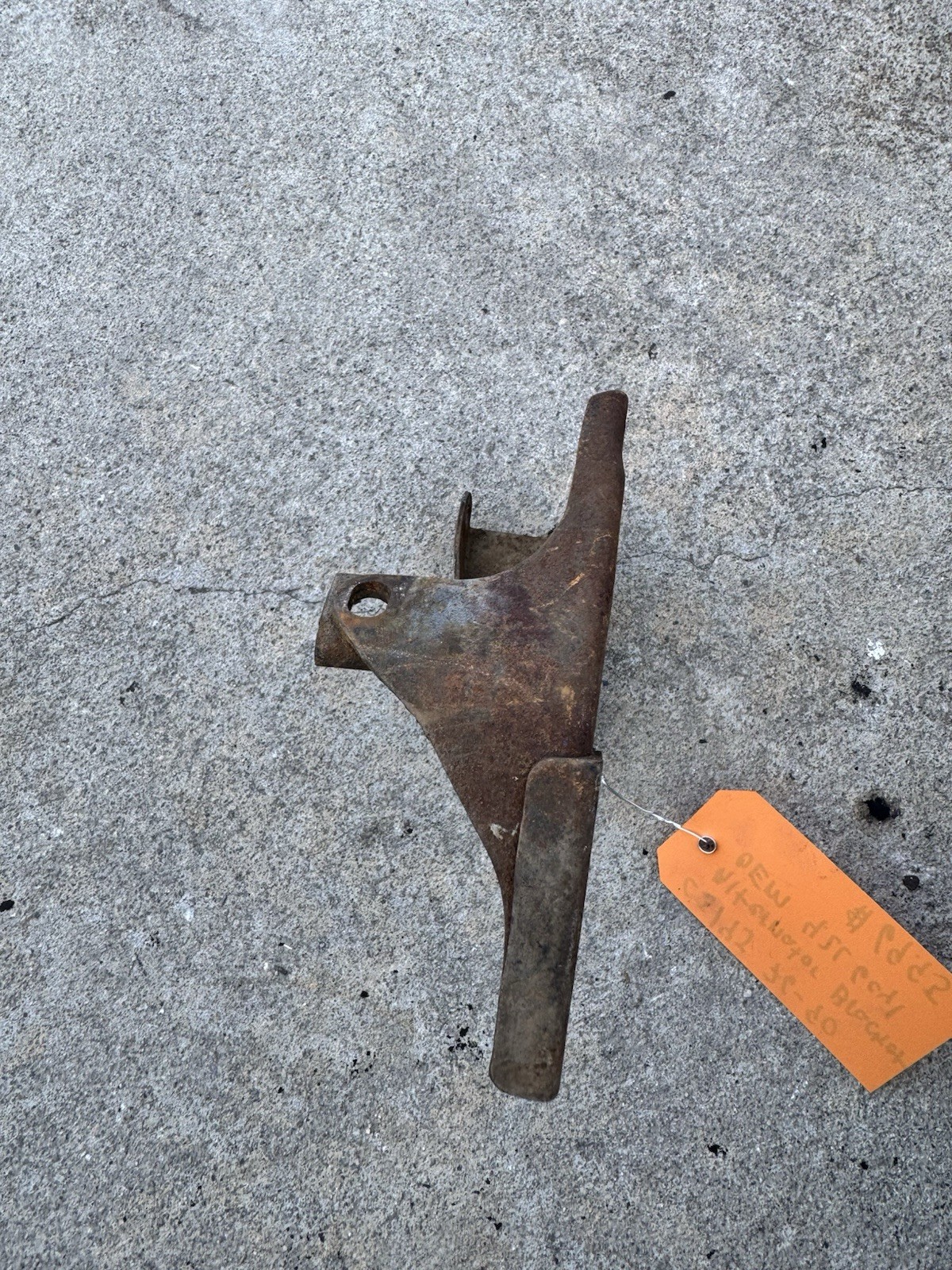 76-90 Jeep Wrangler CJ/YJ 4.2L 6cyl Alternator Bracket OEM