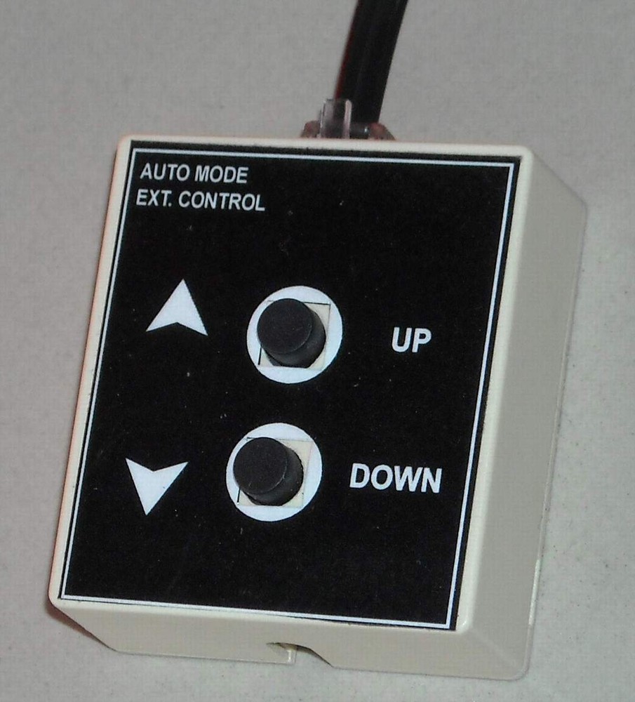 Token Display System, One control with 2 parallel displays in 4" Digits ,