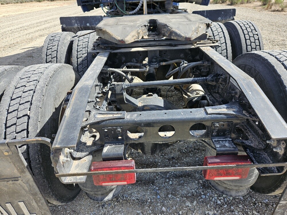 2018 International LT # 4401