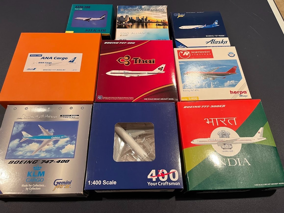 1:400 - Lot #7  Rare models - 9pcs  including  PANAM B 747 - YC/BB