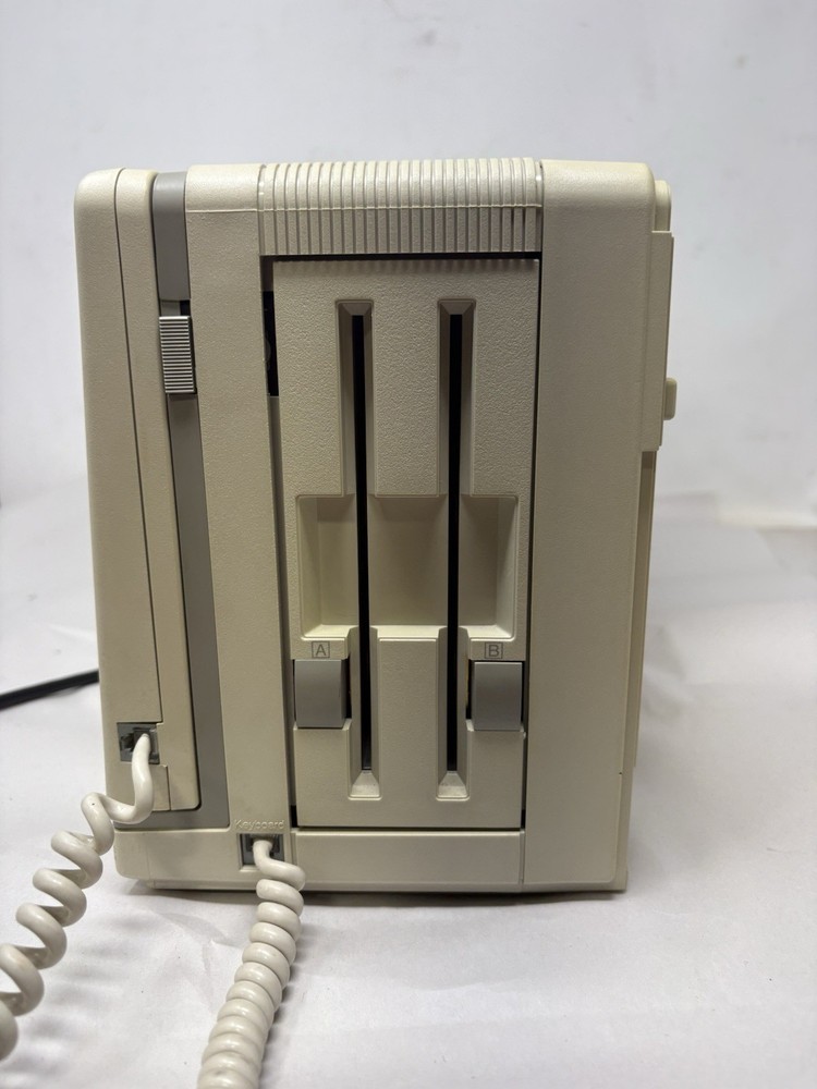 SHARP ELECTRONICS PC-7000 PERSONAL COMPUTER