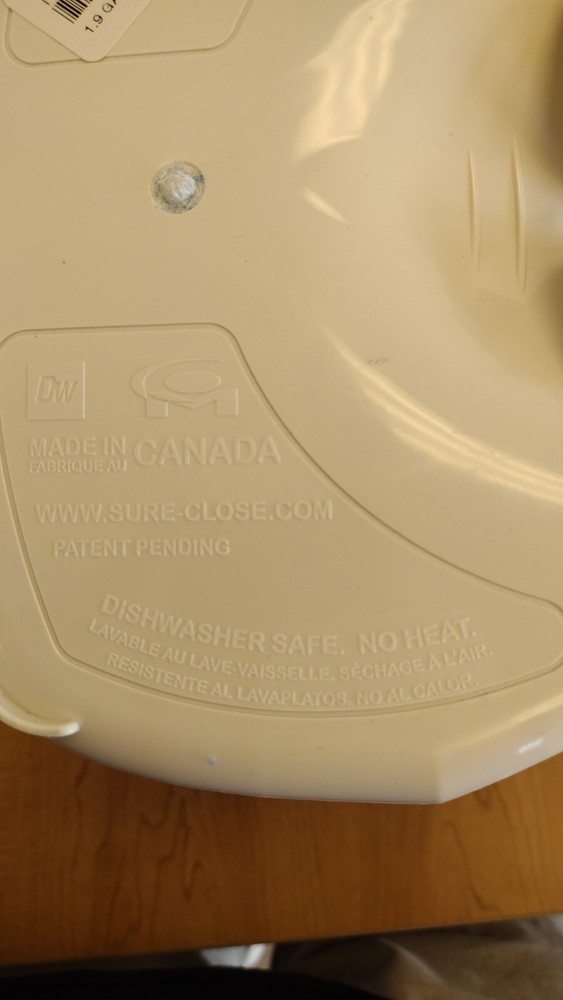 Sure-Close 1.9-Gal Container (4-Pack)