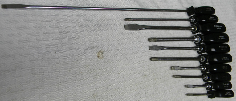 SNAP-ON 10PC BLACK HARD HANDLE COMBINATION DRIVE SCREWDRIVER SET