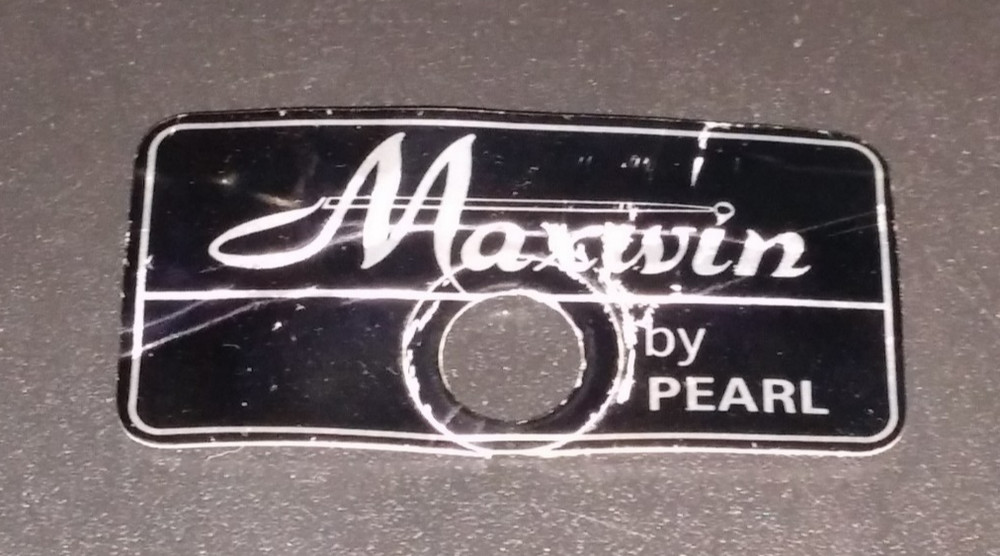 Pearl Maxwin MIJ Drum Badge (505)