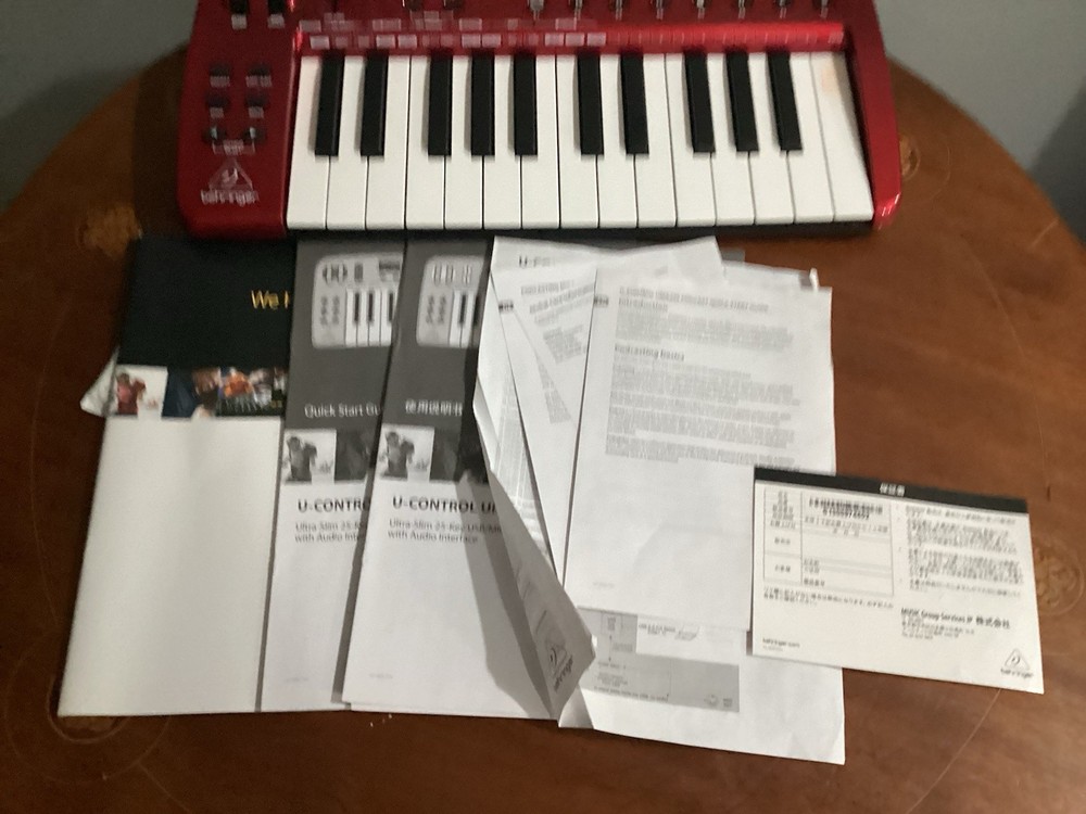 Behringer U-Control UMA25S USB MIDI Controller