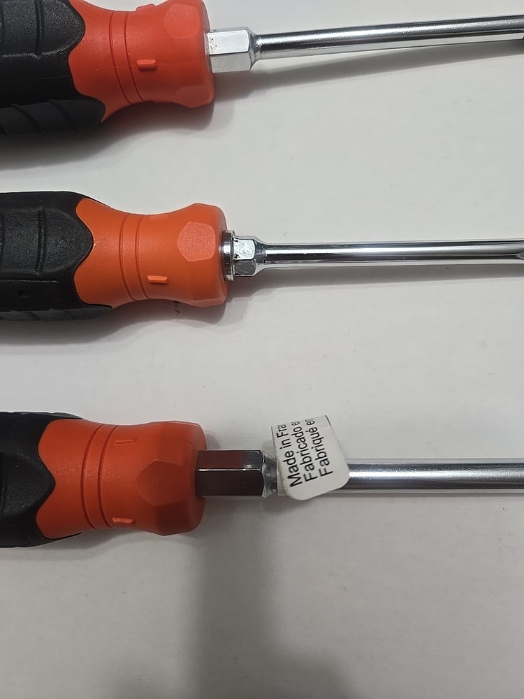 Three new Mac tools screwdrivers Two 4" One 6"
