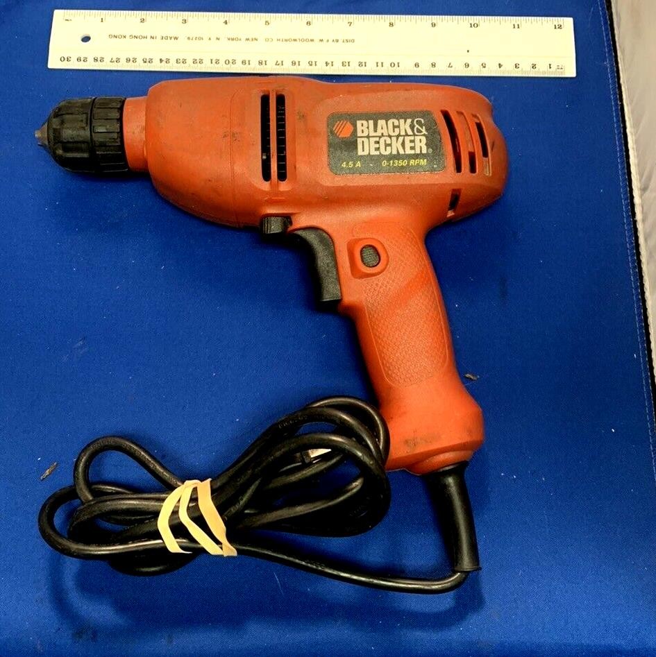 BLACK & DECKER 3/8 Corded Drill Variable Speed Reversible DR200 Type 4 / 4.5 Amp