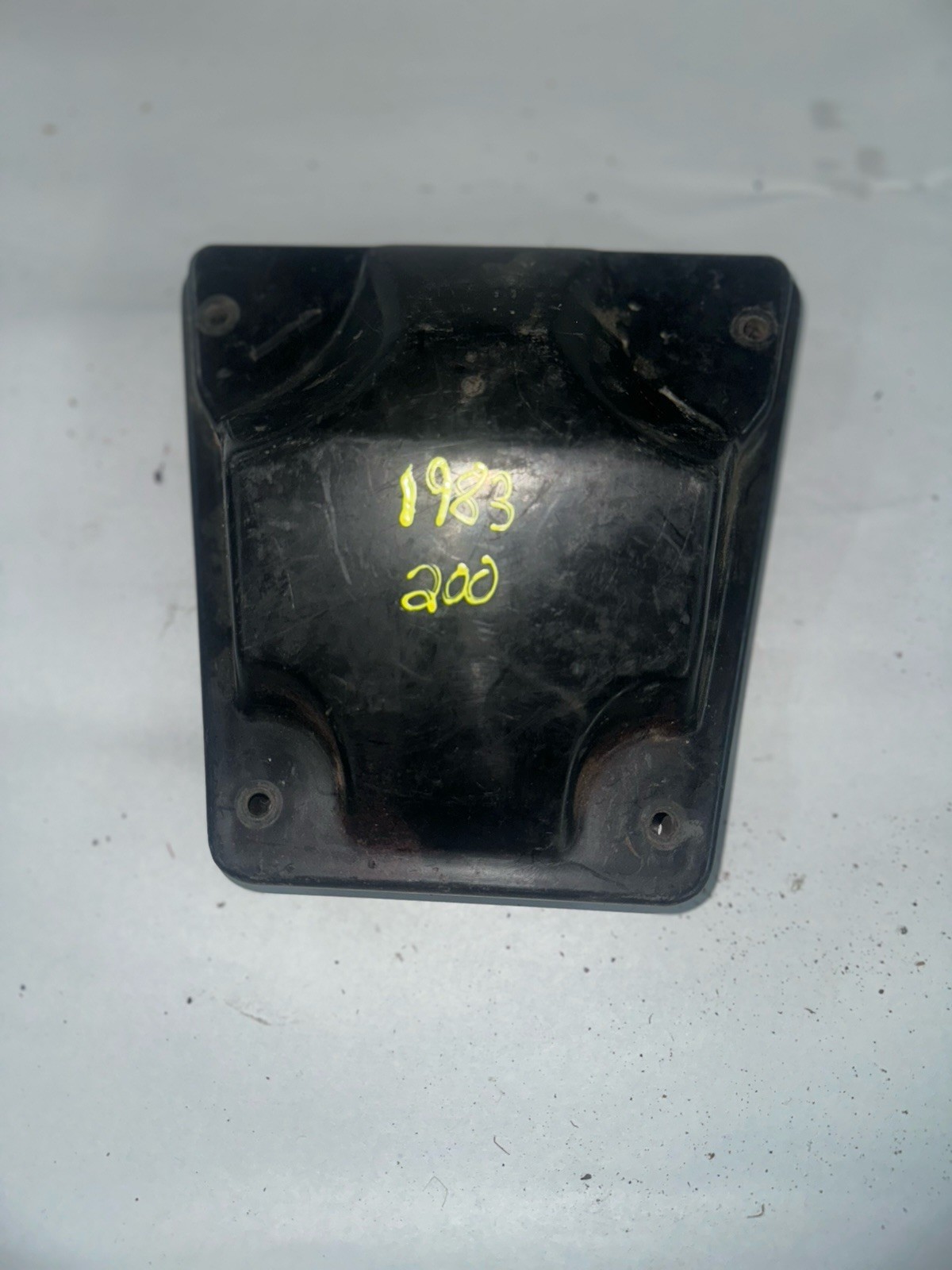 HONDA ATC 200 1983 3 Wheeler   Airbox Air Box  Cover/Lid