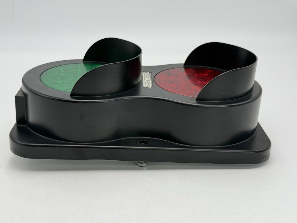 Traffic Control Visual Signaling Light Red & Green Truck Loading Dock Light