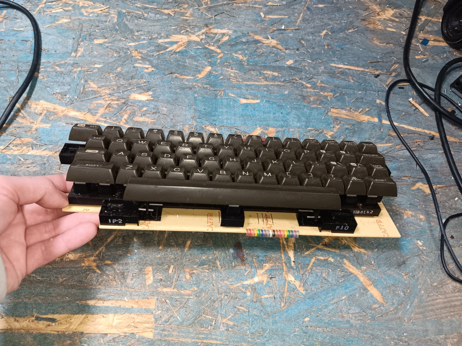 Atari 800 EXACT HI-TEK 373-700115A KEYBOARD-GOOD-QUICK TESTED-KEYS COME OFF-SEE