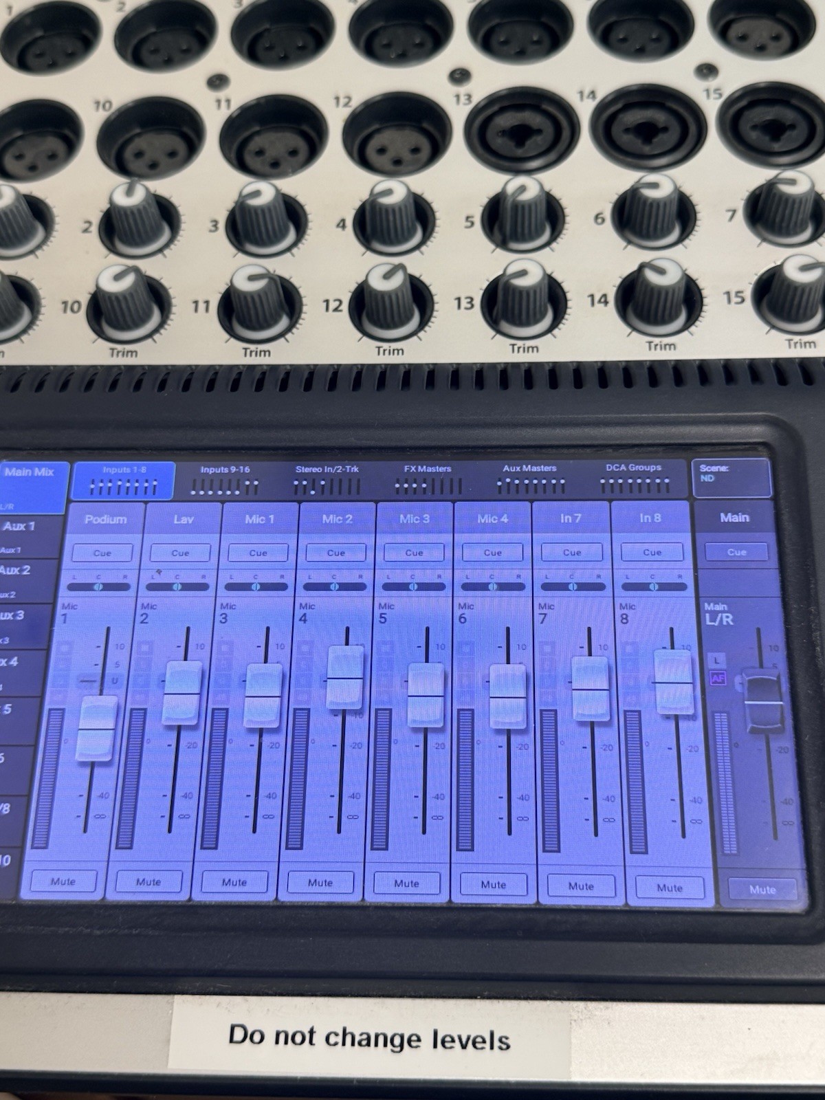 QSC TouchMix-16 Touch Screen Compact Digital Mixer PSU & Case READ DESCRIPTION