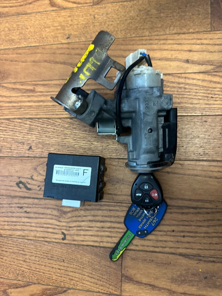 2006 SCION TC OEM A/T Engine Computer Ignition Switch Immobilizer Module w/Key