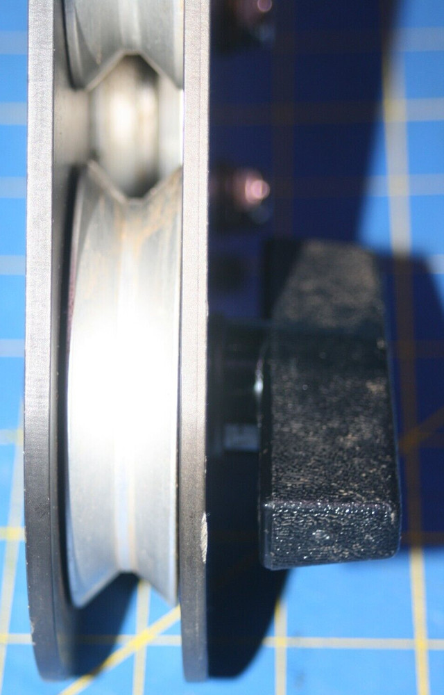 Aluminum rollers BLOCK PULLEY Nice looking unknown model