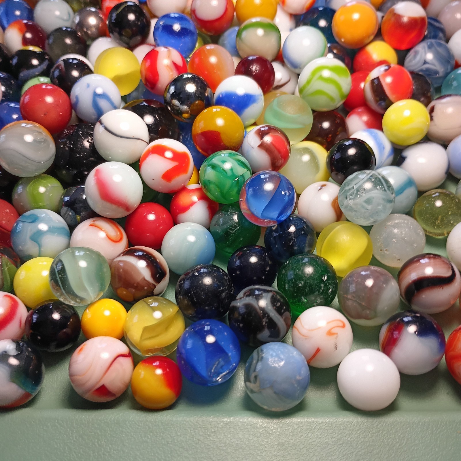 Marble Lot Of 2 Lbs 14 Oz