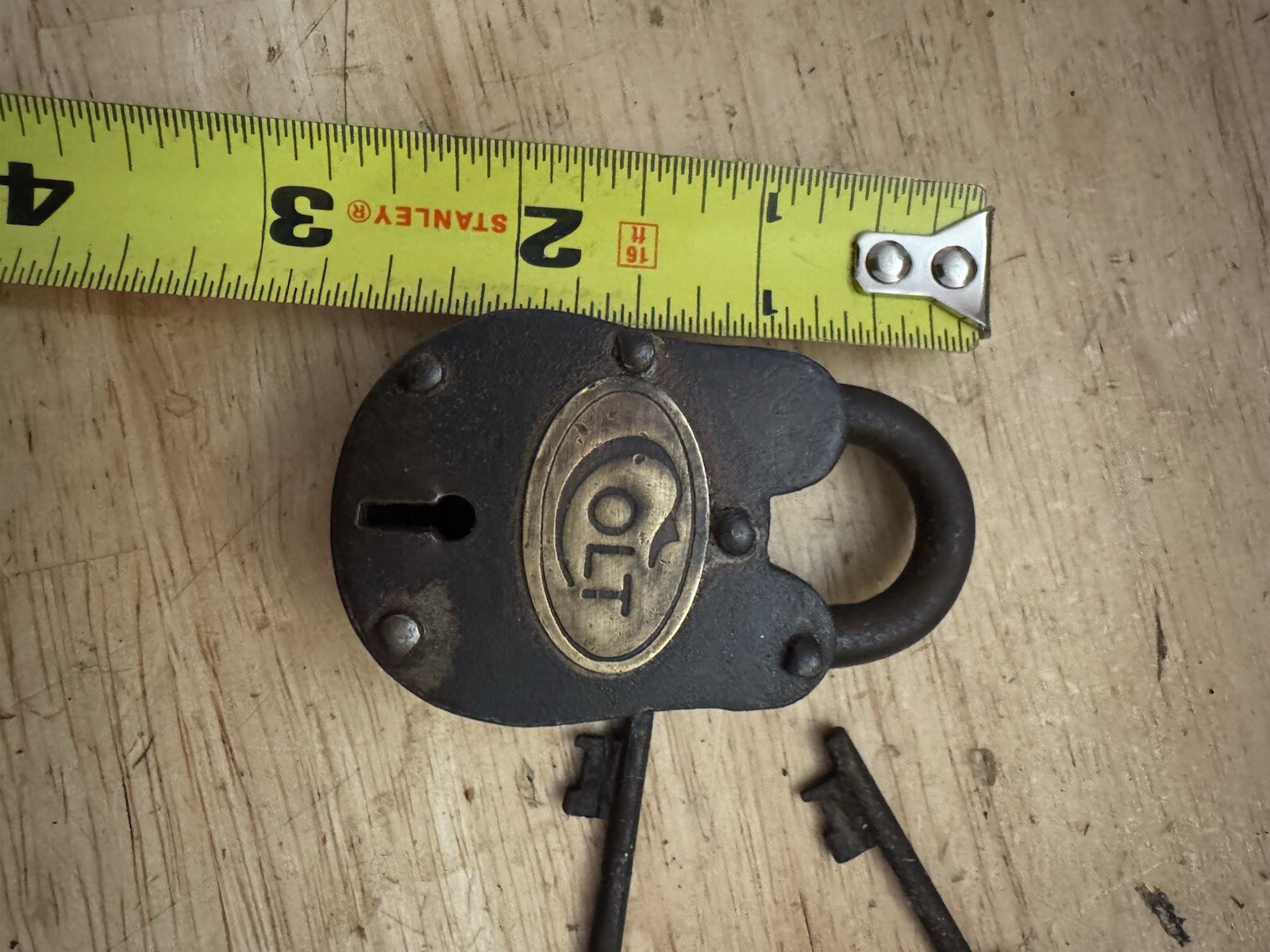 Colt Rifle Padlock Lock Set Gun Firearm Wyatt Earp Memorabilia Keys Home Decor