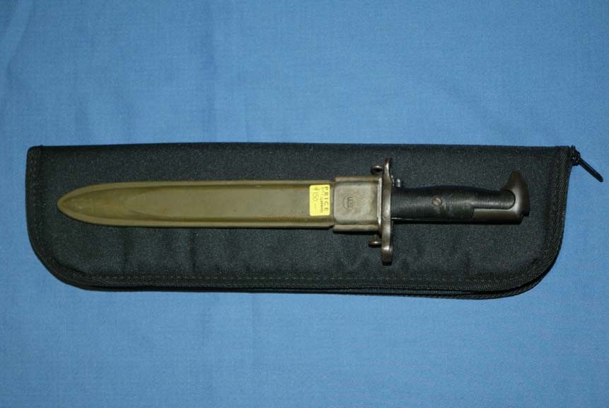 Custom 18" X 5" padded zipper case A perfect fit for most German & U.S. Bayonets