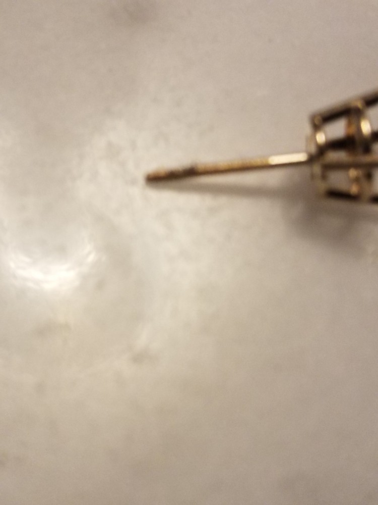 14k yellow four prong basket setting threaded post 6MM