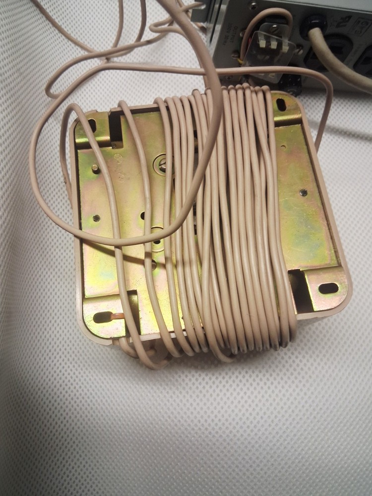 WORKING 850-00 Ringing Generator Doorbell. Call button set up.