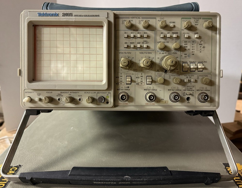 Tektronix 2465 300MHz Oscilloscope READ