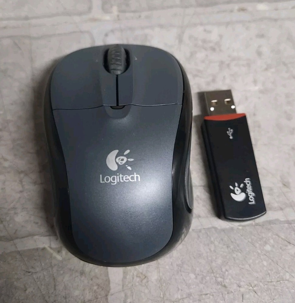 Logitech M-RBS136 USB Wireless Optical Mouse w/ Receiver NO BATTERIES