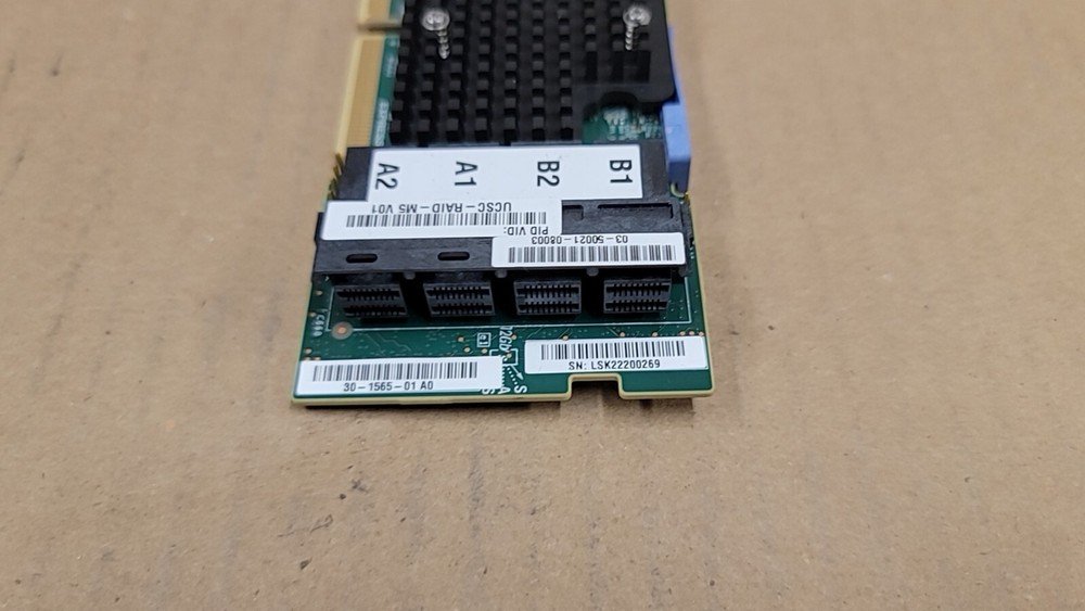 Cisco UCSC-RAID-M5 30-1565-01 12GB/S SAS Modular RAIDController UCSC-RAID-M5 V01
