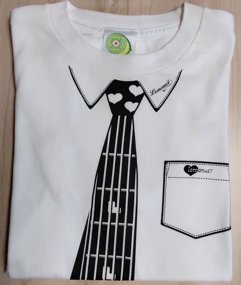 hide short sleeve Tshirt