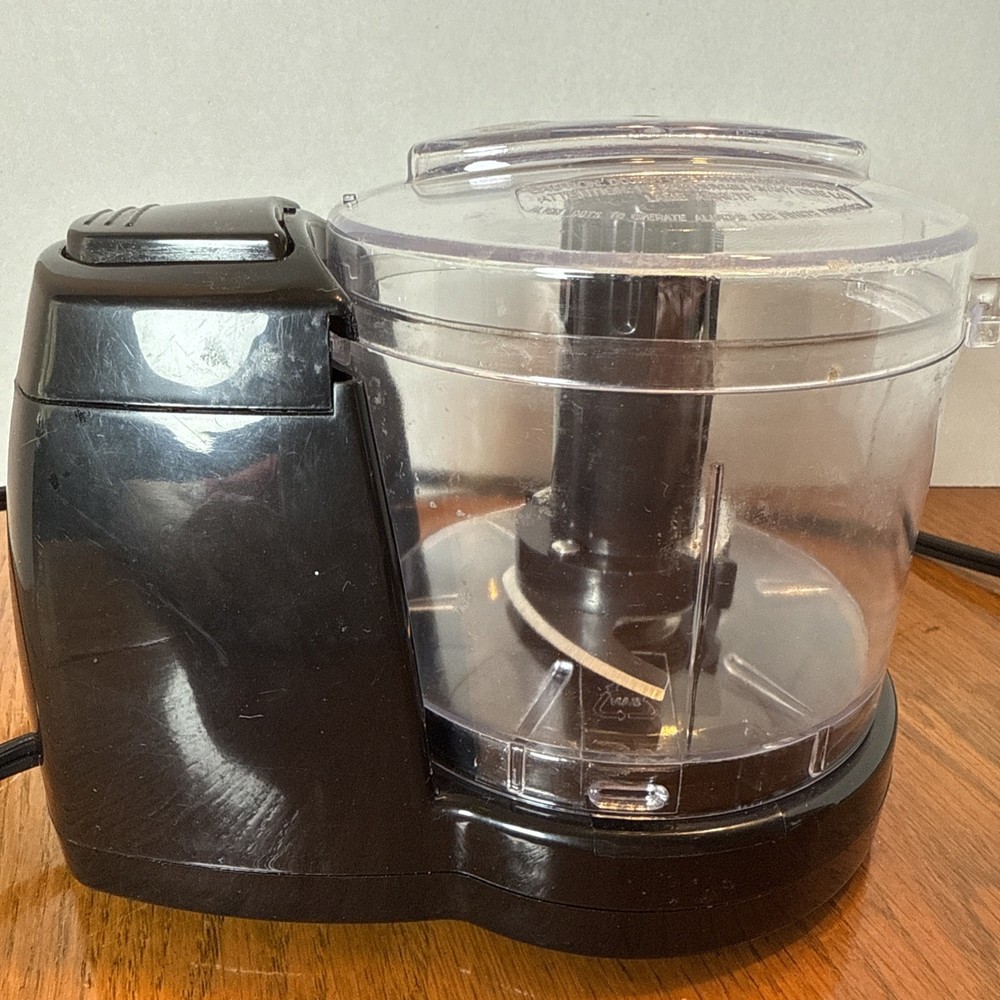 Toastmaster 1.5-Cup Mini Chopper Food Processor Chopper TM-61MC