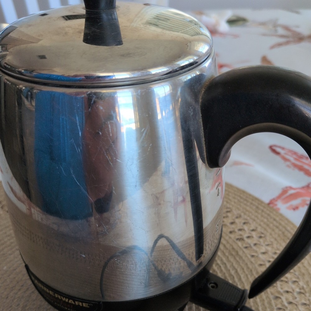 Farberware 134B Superfast Fully Automatic 2-4 Cup Electric Coffee Percolator Pot