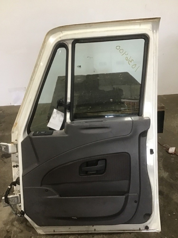 INTERNATIONAL 8600 Door Assembly Tag# 1036400