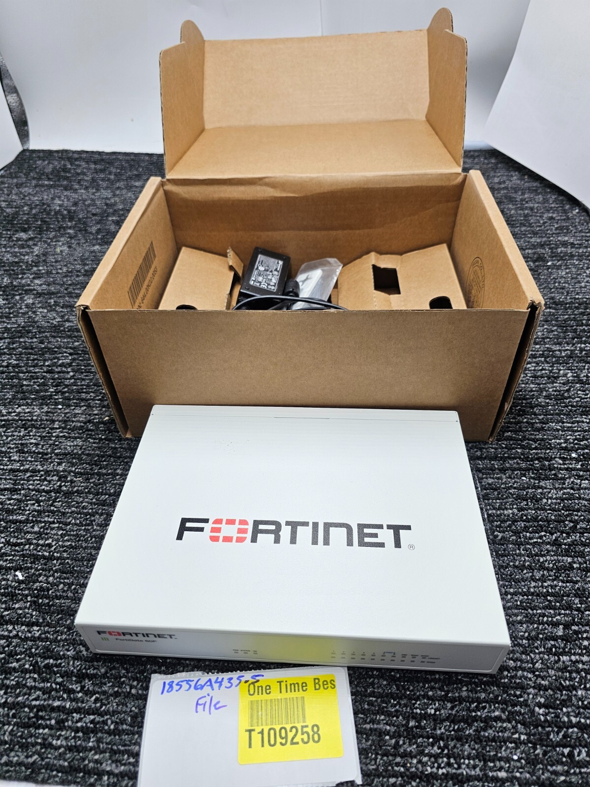Fortinet FortiGate FG-60F Network Firewall Switch FG-60F-BDL-950-36