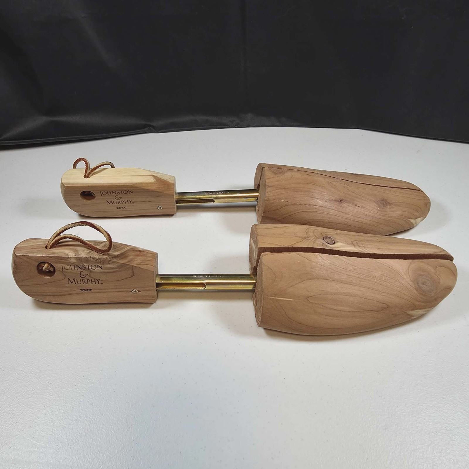 JOHNSTON AND MURPHY CEDAR SHOE TREES STRETCH FORM NEW SIZE XXL