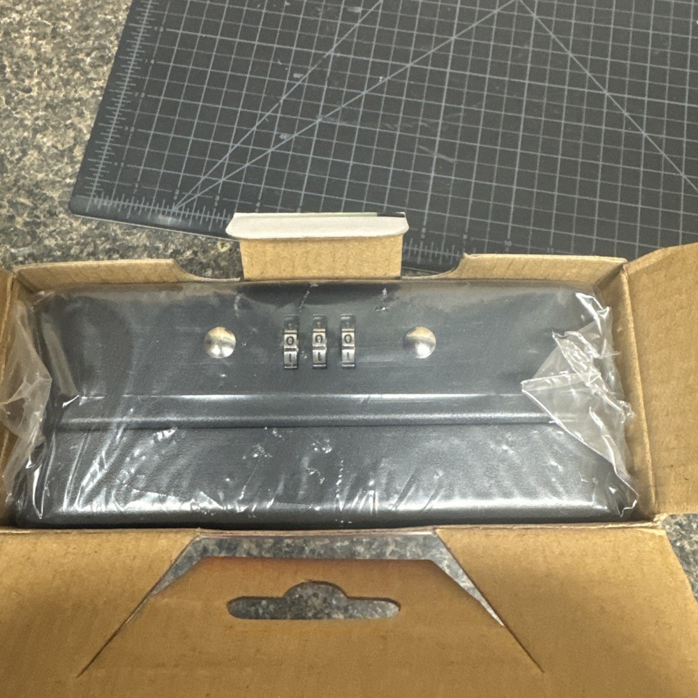 SentrySafe P005C Small Portable Lock Safe Box with Combination Lock NEW!!