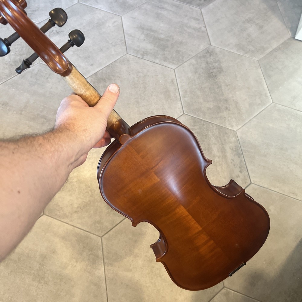 Klaus Mueller Viola with case Ask For Pics