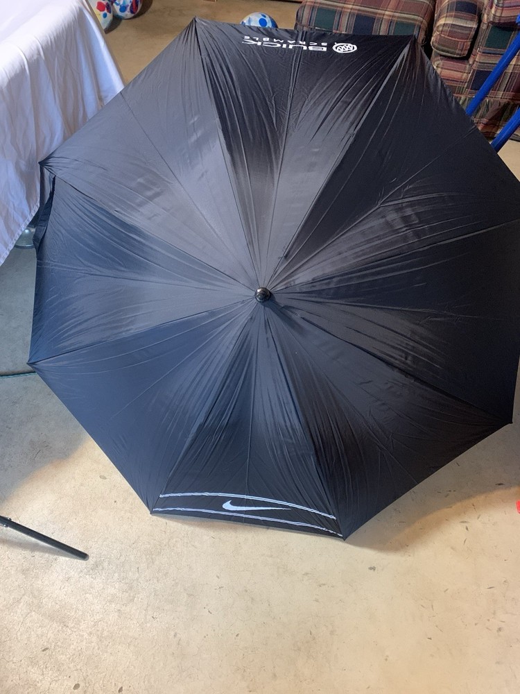 Nike Buick golf umbrella