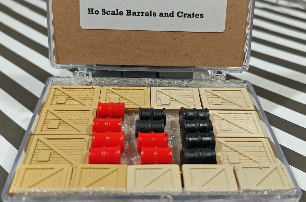 HO Scale Barrels and Crates