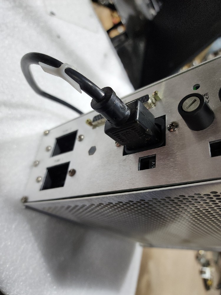 MKS 290C-04 ION GAUGE CONTROLLER WITH CABLE