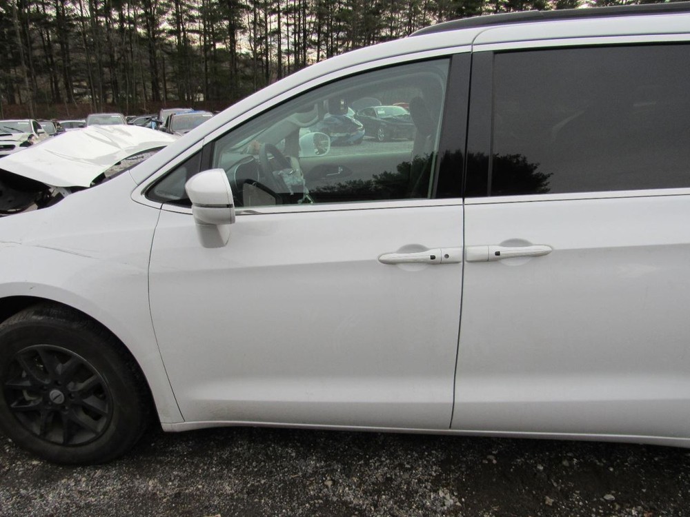 PACIFICA 2022 Glove Box 1016838