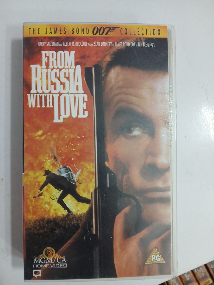 18x James Bond VHS Video Collection