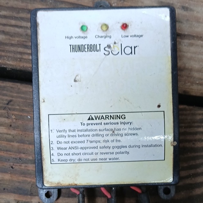 Thunderbolt Solar Charge Controller 7A Off-Grid Outdoor w/ Indicator Light