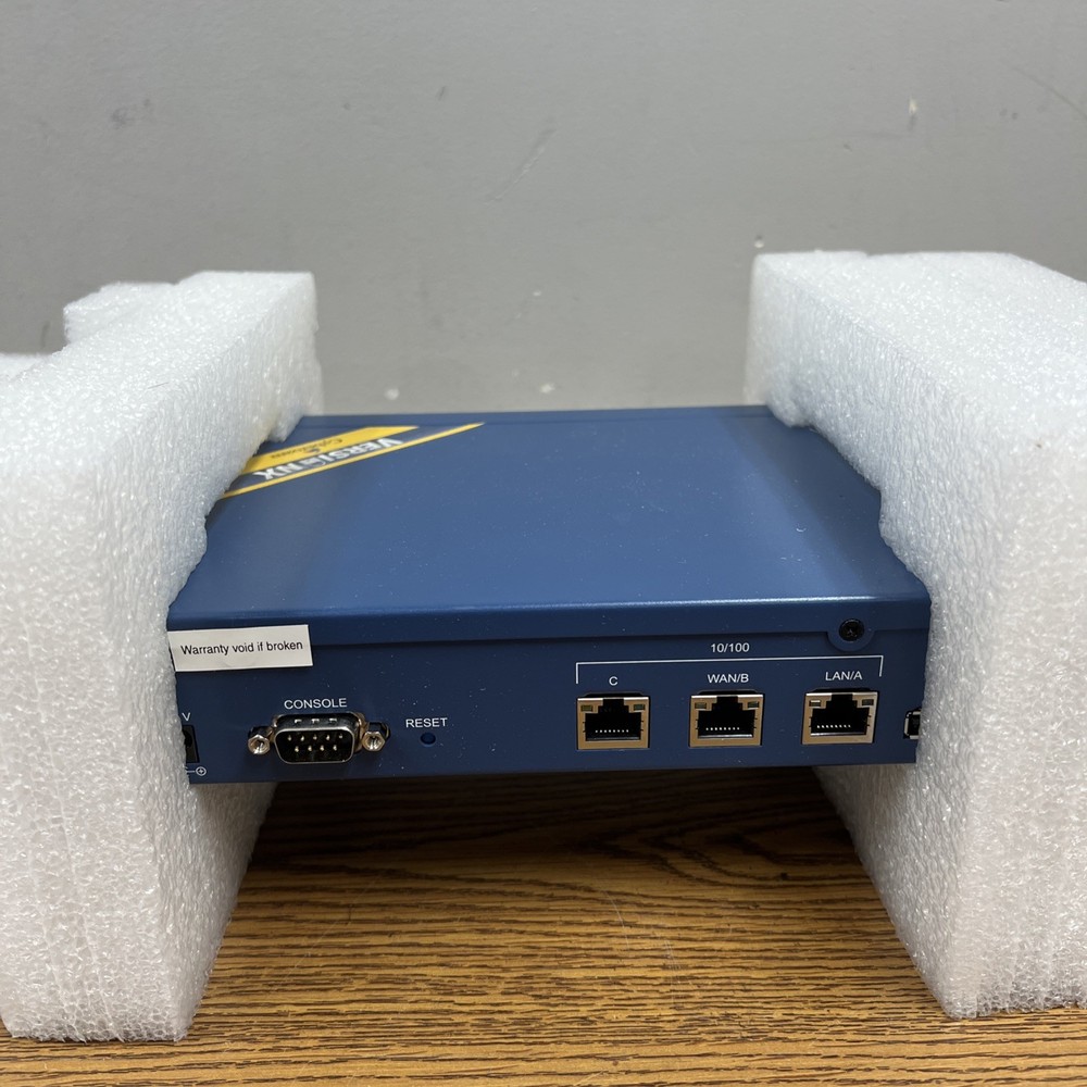 Cyberoam CR 15i UTM Firewall