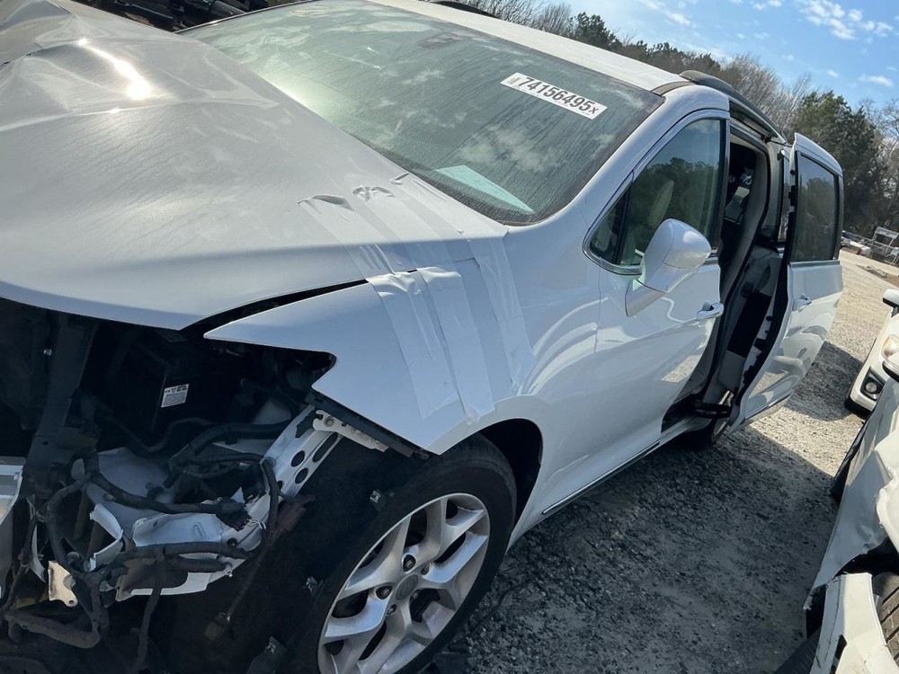 PACIFICA 2017 Glove Box 4990080