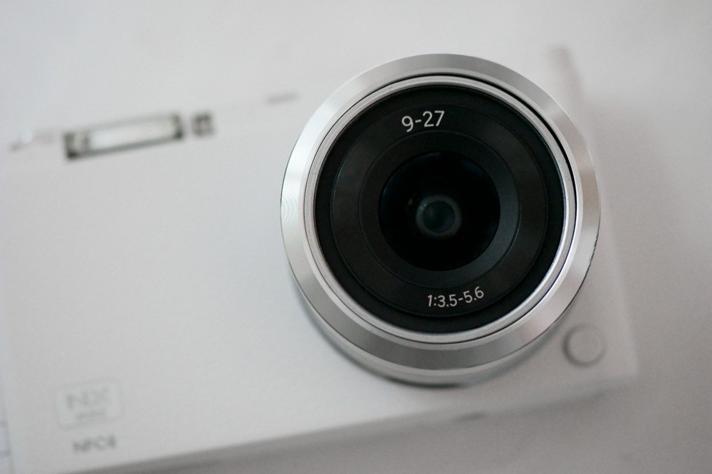 Samsung NX mini Camera [Read "Description"]