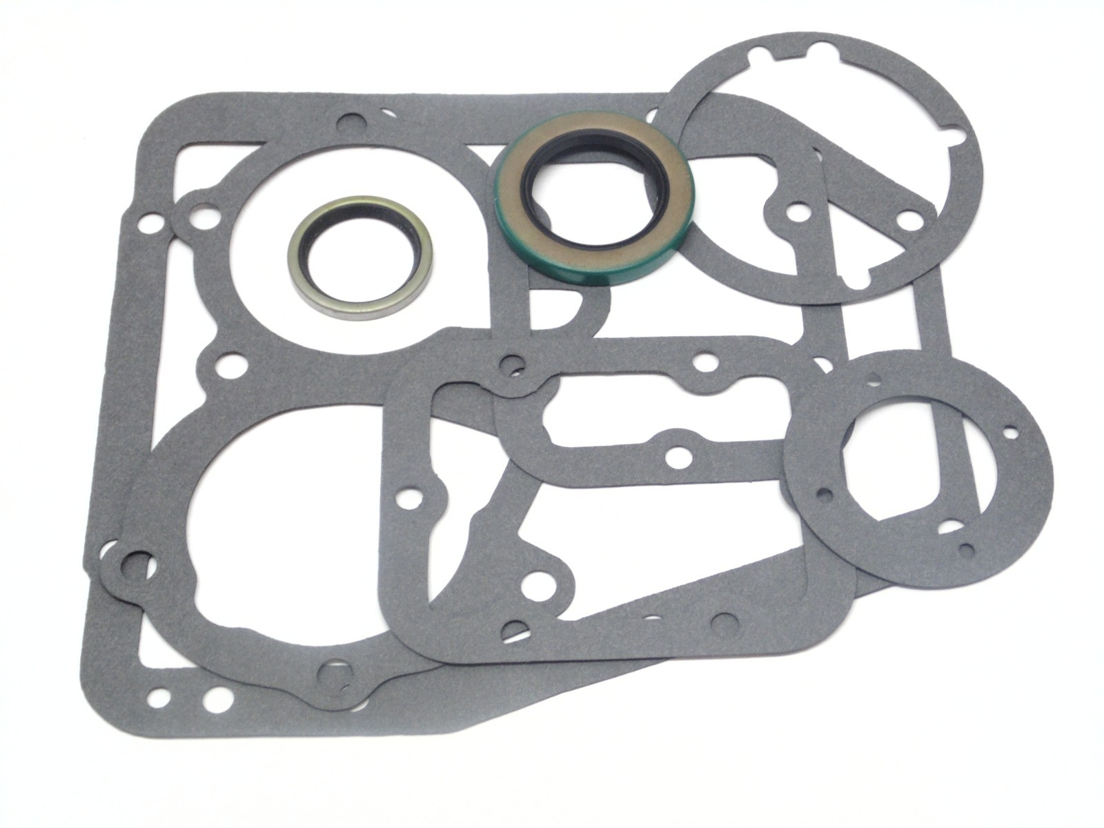 GM Chevy Truck SM465 Transmission Gasket & Seal Kit 354002